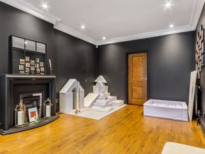 Photo 8- click for photo gallery